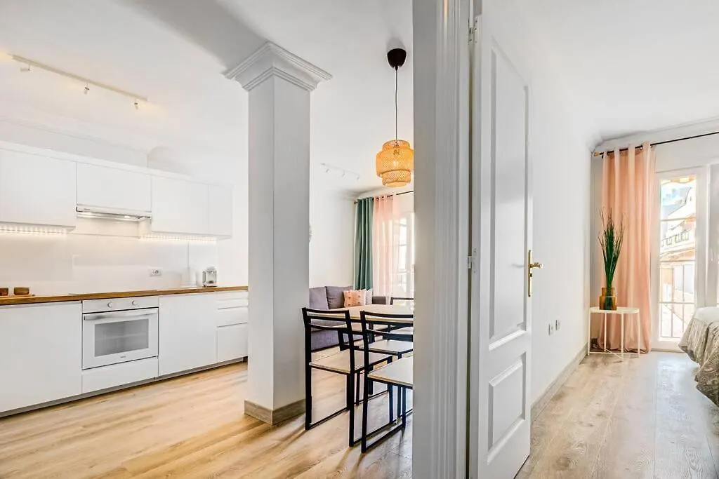 La Caleta Comfortable Apartment 2 أذيخي