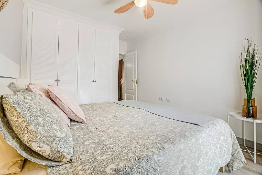 La Caleta Comfortable Apartment 2 أذيخي